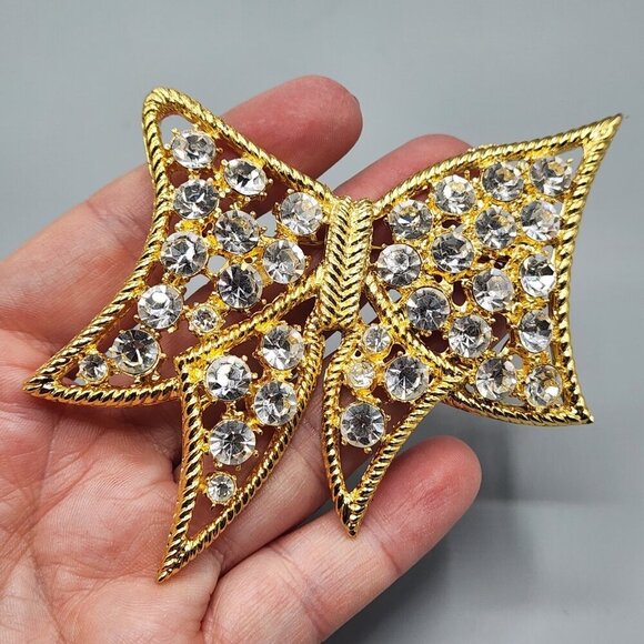 Flat Bow Brooch Pin Costume Jewelry Gold Tone Clear Stones Holiday Gift Xmas - Picture 11 of 11